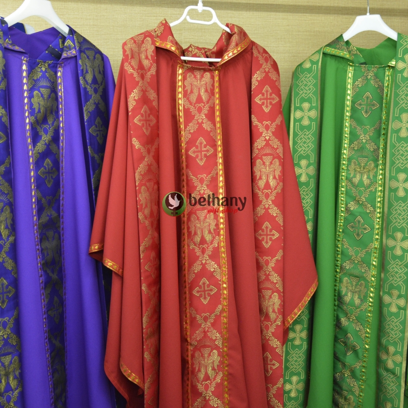Ornate Chasuble β Embroidered